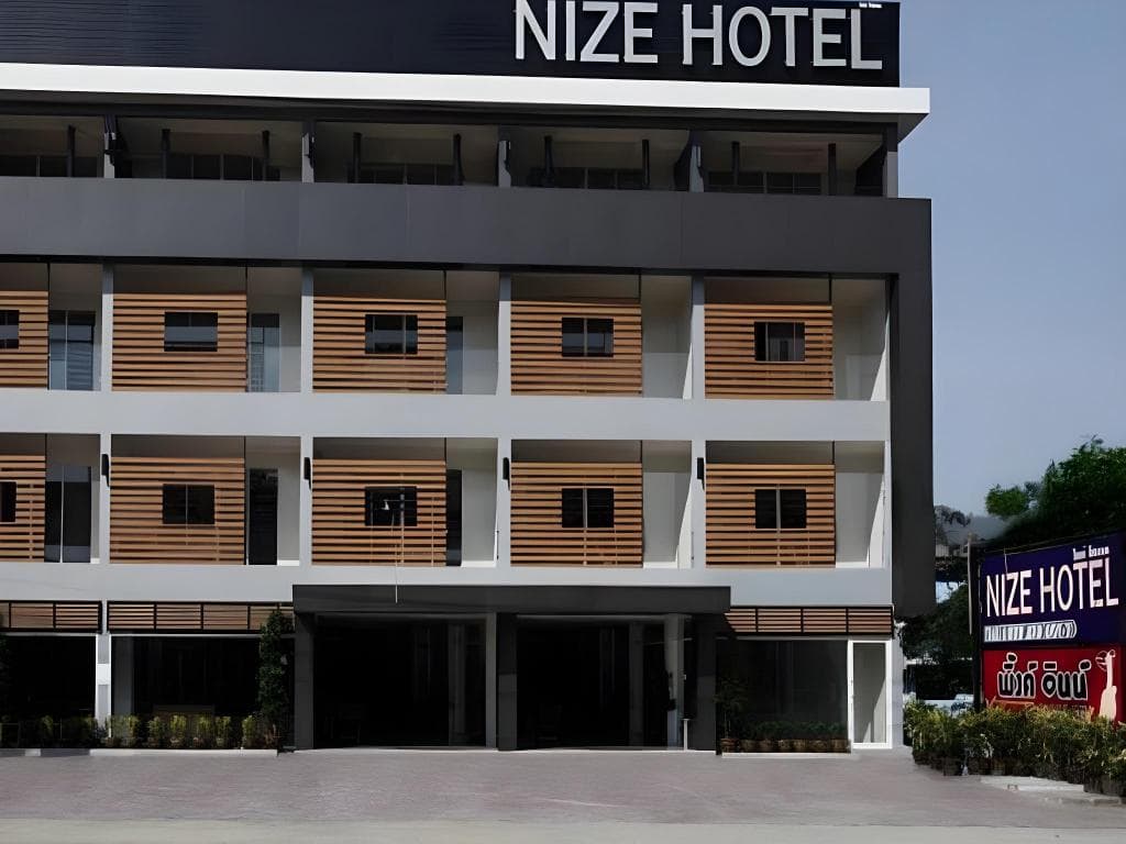Nize Hotel main