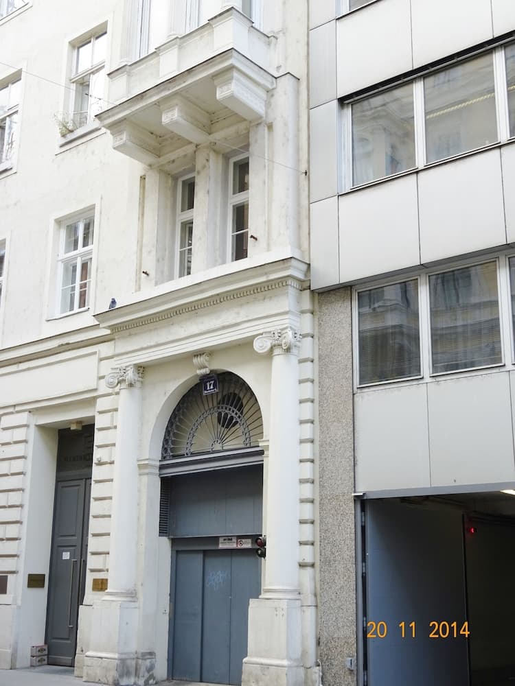 Govienna Luxury Oldtown Apartment main