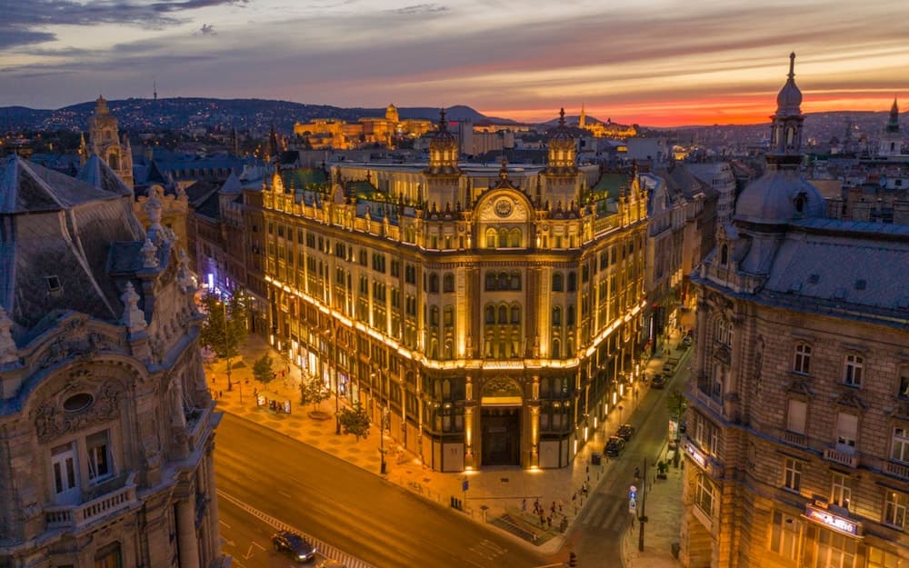 Párisi Udvar Hotel Budapest main