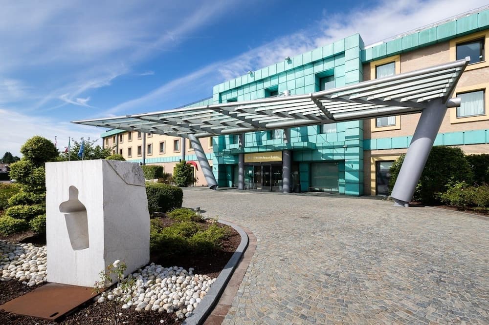 Crowne Plaza Milan - Malpensa Airport main