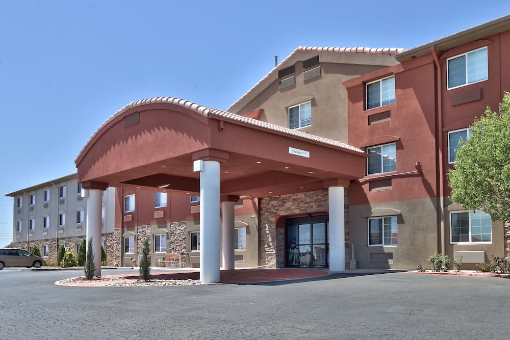 Holiday Inn Express Santa Rosa main