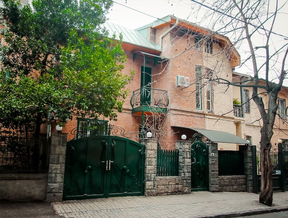 Hotel Tomas House main