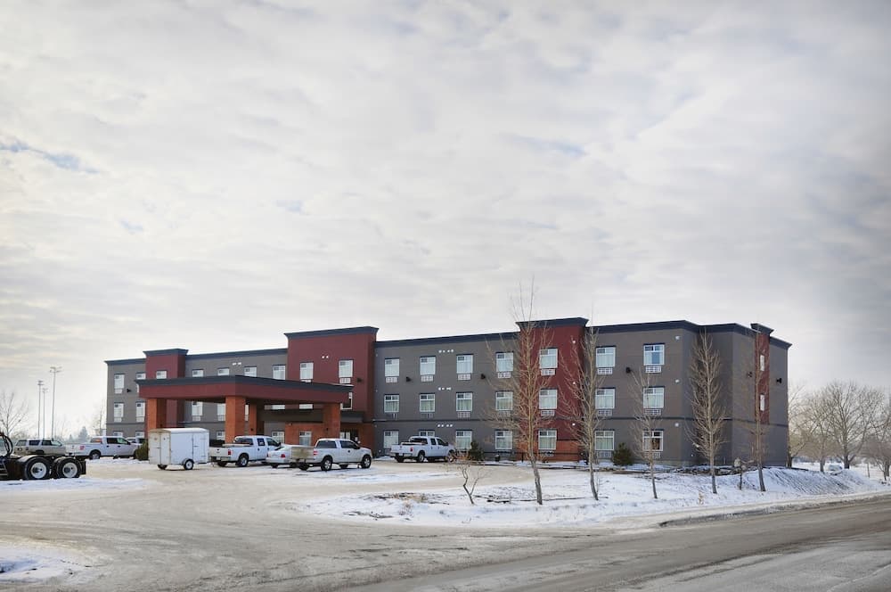Kindersley Inn main