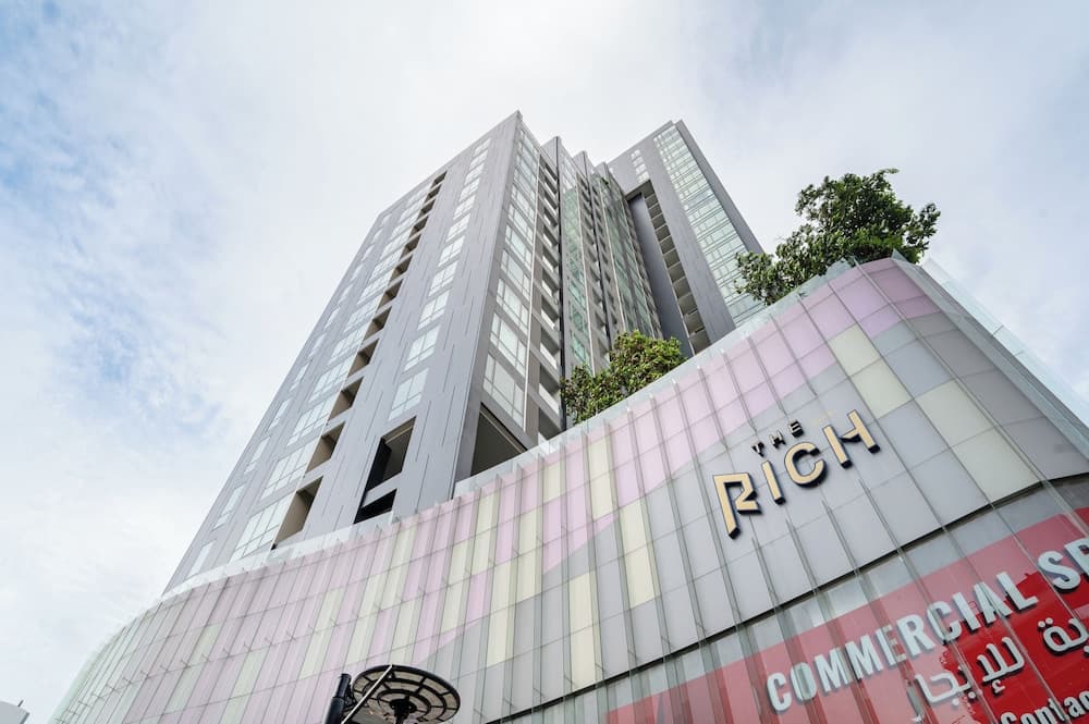 The Rich Residence Sukhumvit Nana main