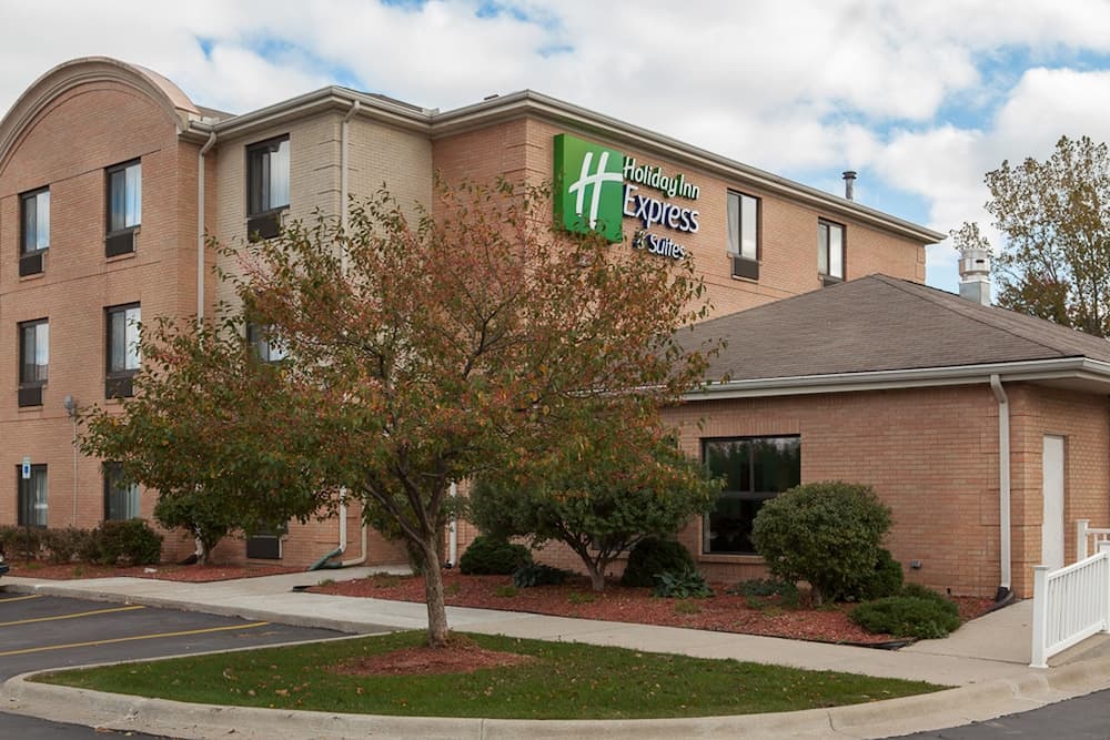 Holiday Inn Express & Suites Canton