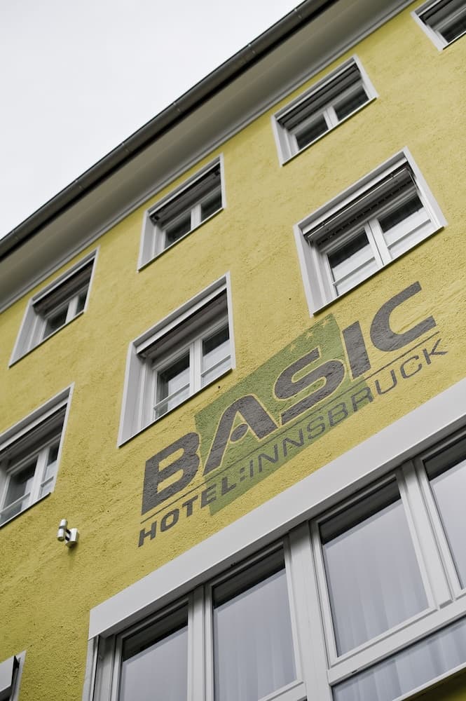 Basic Innsbruck main