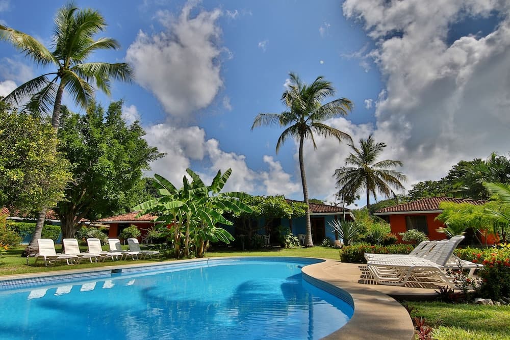 Bahia Esmeralda main