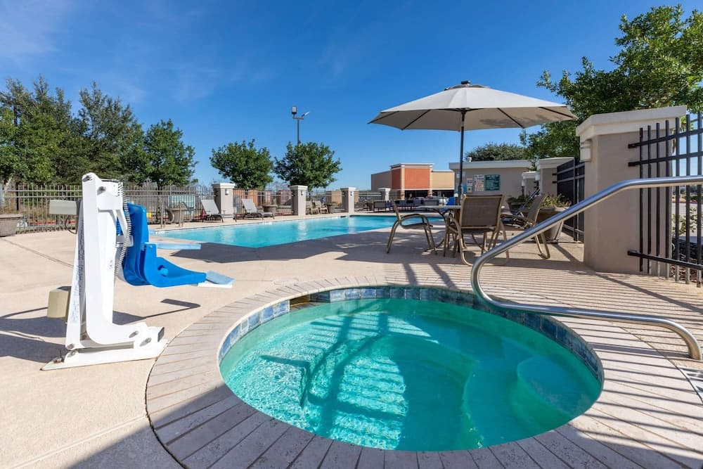 La Quinta Inn & Suites By Wyndham Houston Nw Beltway8/Westrd main
