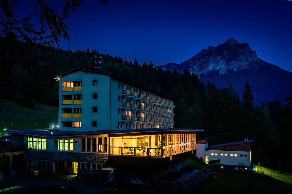 Hotel Boboty main