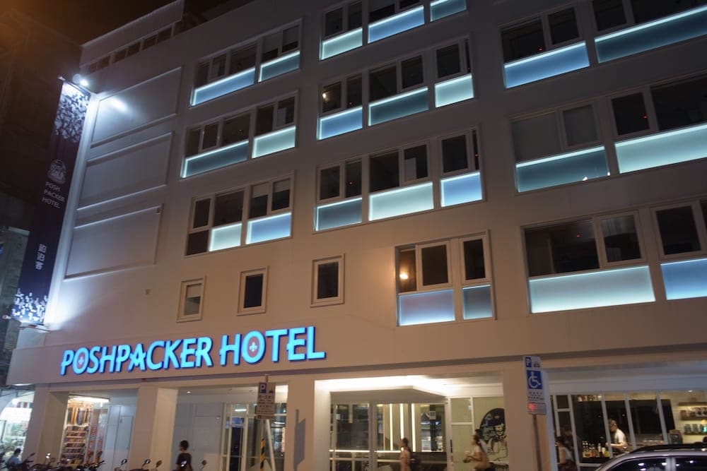 Poshpacker Hotel main