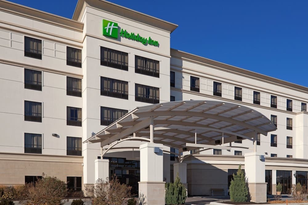 Holiday Inn Carbondale Conference Center main