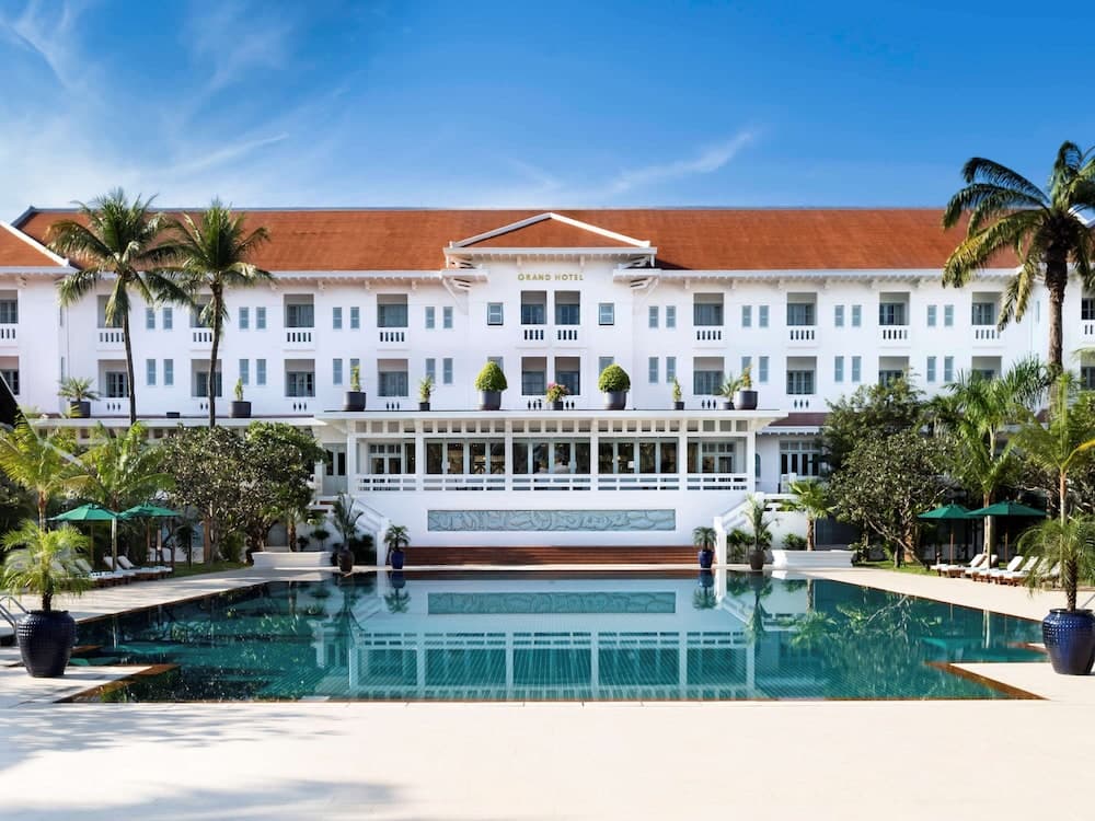 Raffles Grand Hotel d'Angkor main