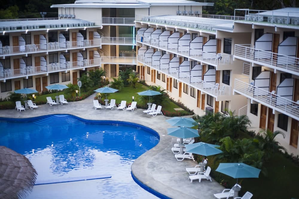 Hotel Arenas En Punta Leona main