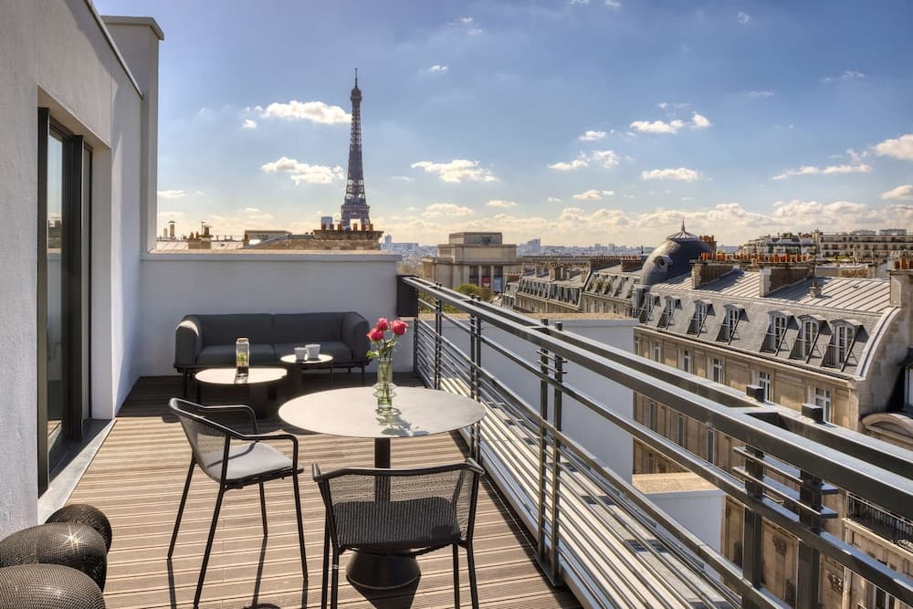 Canopy by Hilton Paris Trocadero main