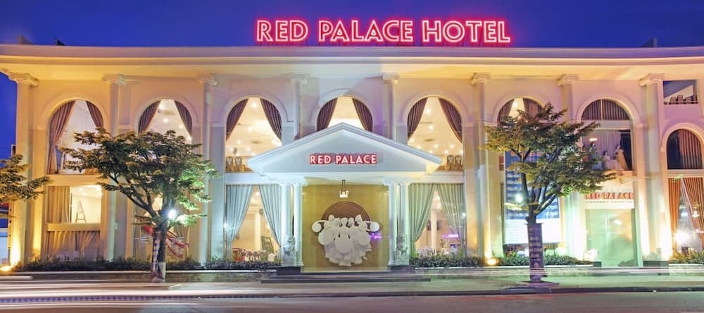 Red Palace Hotel main