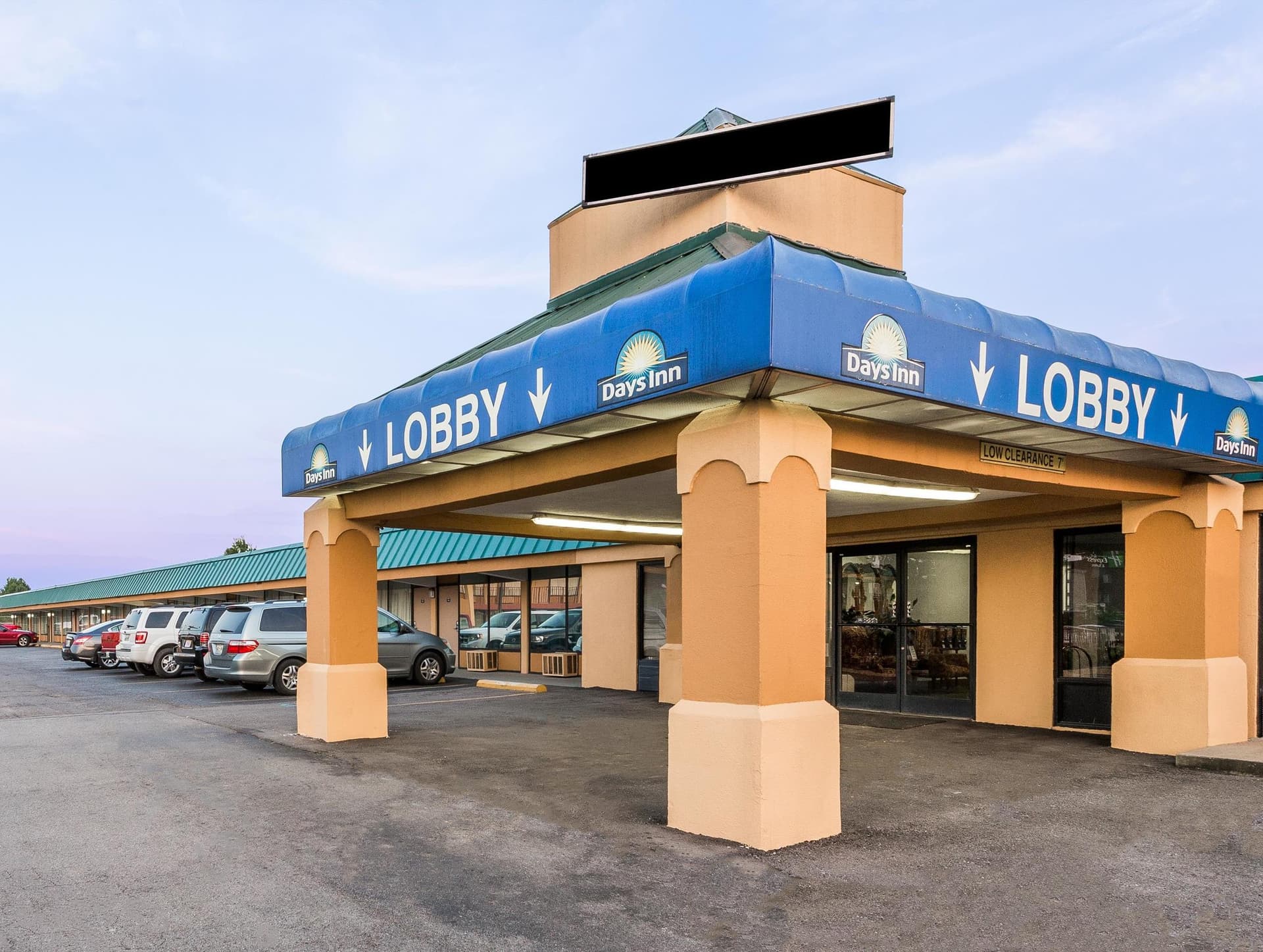 Days Inn By Wyndham Dickson main