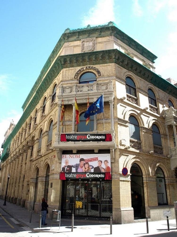 Hostal Plaza Goya main
