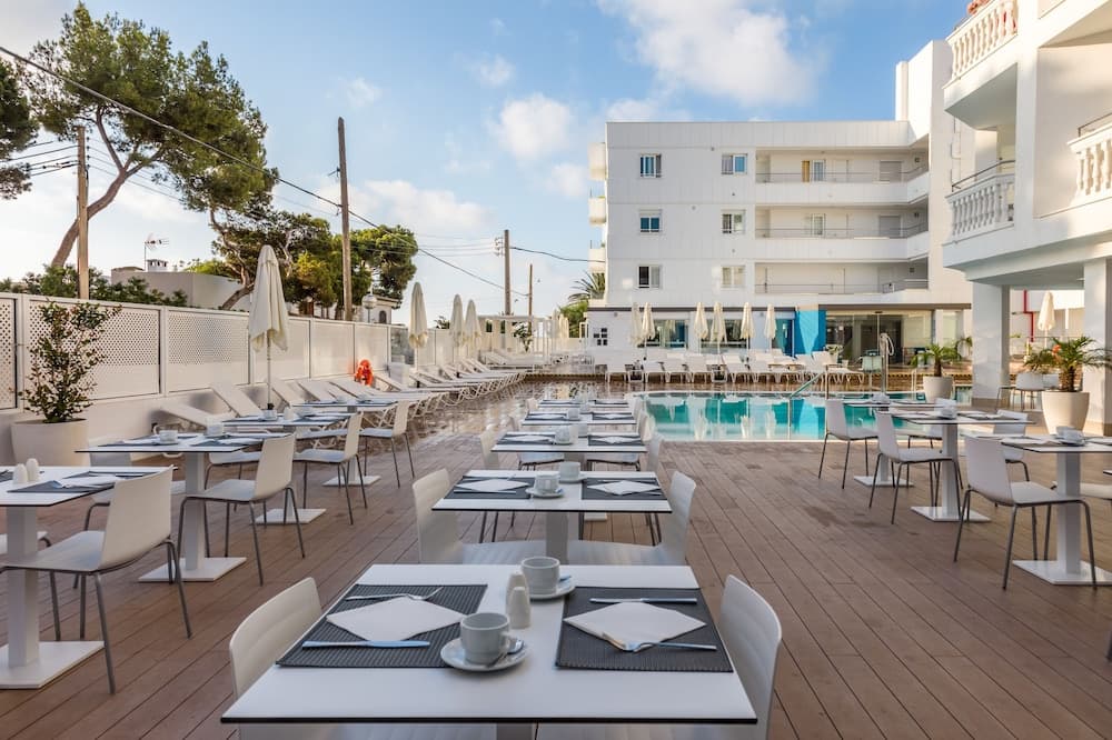 Hotel Triton Beach (Adults Only)