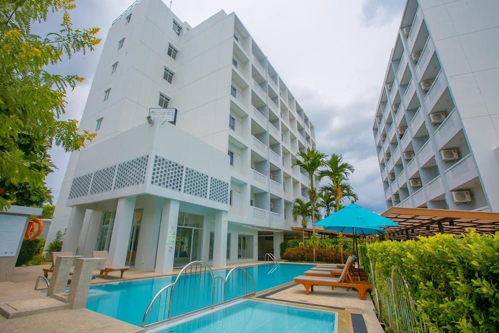 Recenta Suite Phuket Suanluang main