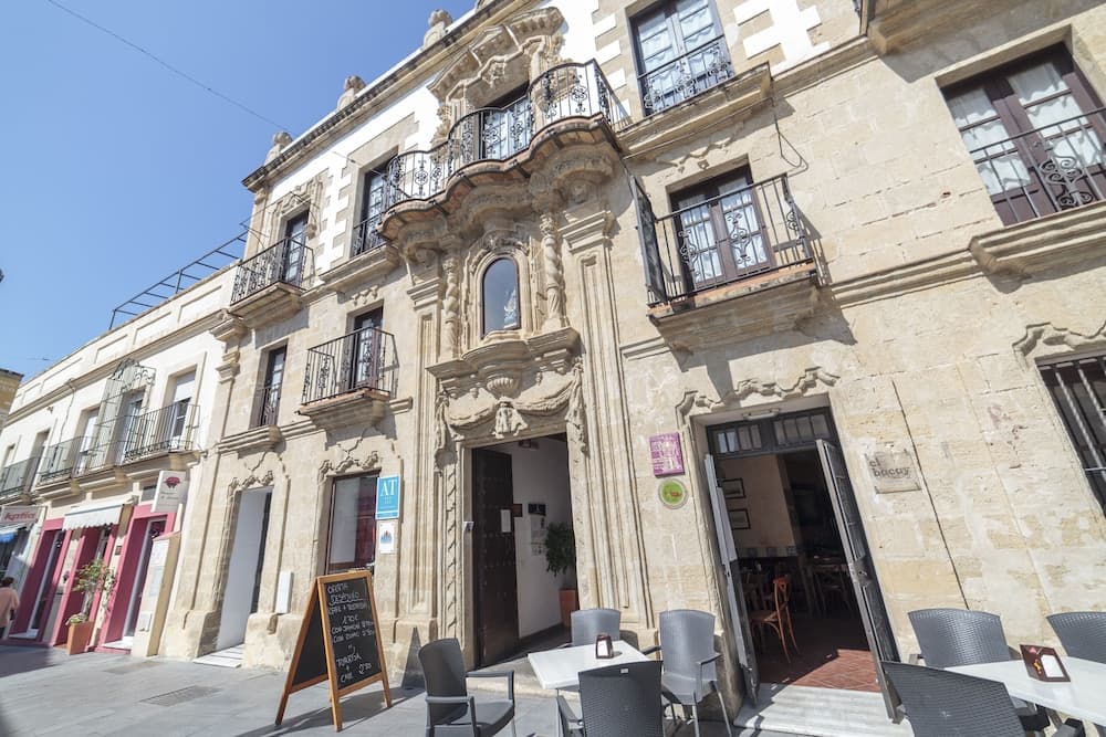Casa Palacio de los Leones main