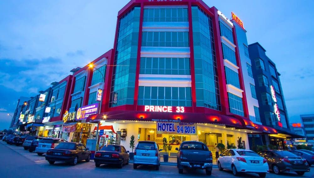 Prince 33 Hotel main