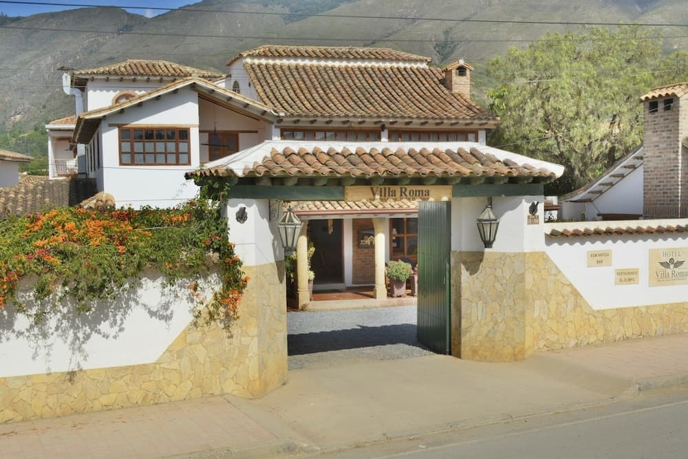 Villa Roma main