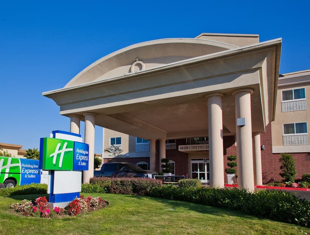 Holiday Inn Express & Suites Sacramento NE Cal Expo main