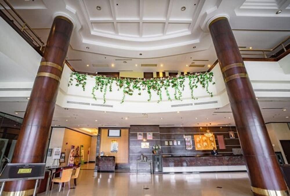Crystal Crown Hotel Johor Bahru main