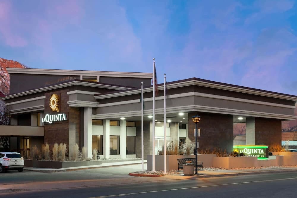 La Quinta Inn & Suites by Wyndham Glenwood Springs main