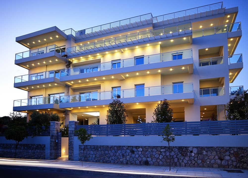Scale Suites main
