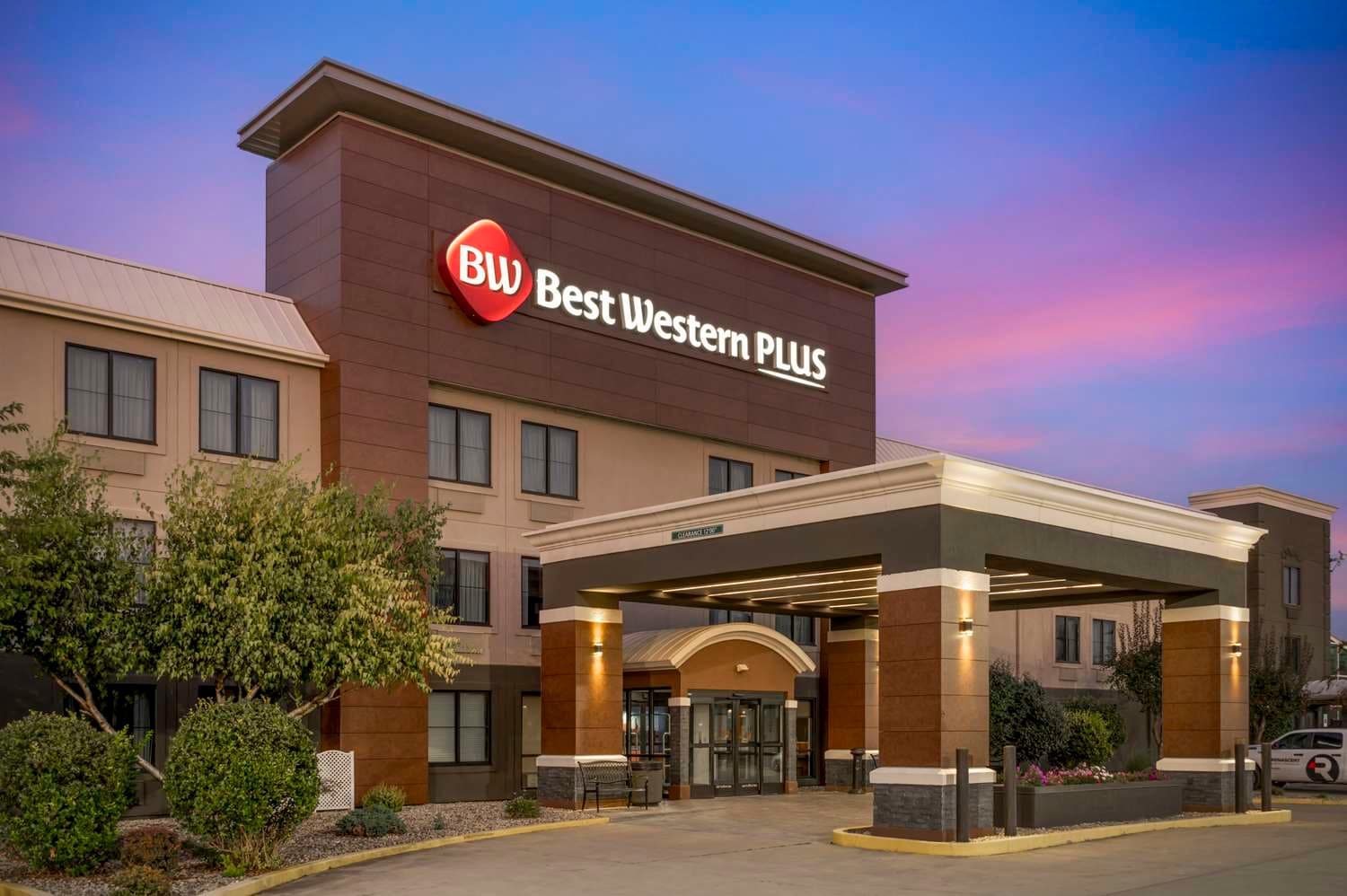 Best Western Plus Lafayette Hotel University Area main
