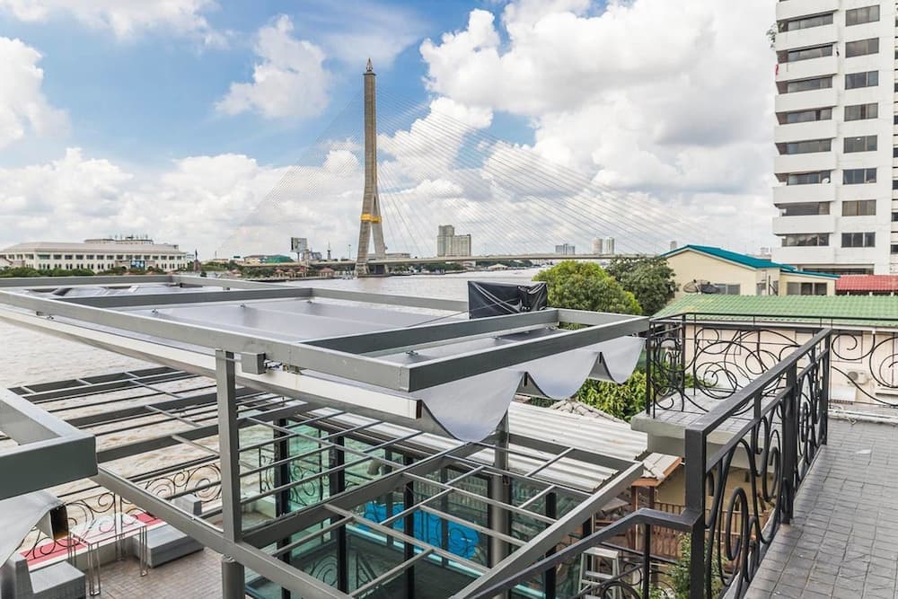 V Varee Bangkok main