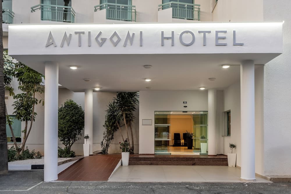 Antigoni Hotel main