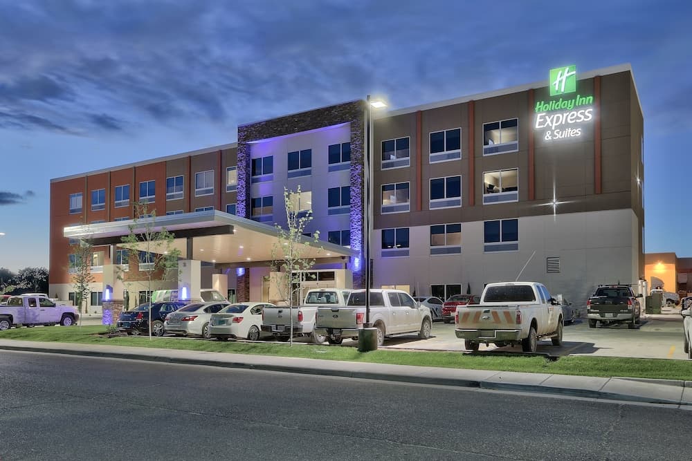 Holiday Inn Express And Suites Roswell main