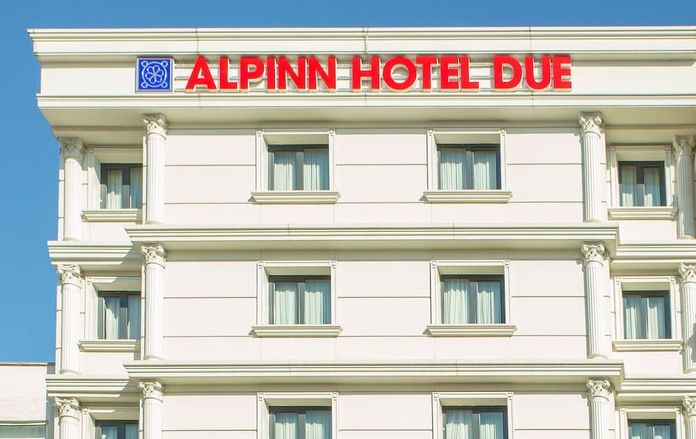 Alpinn Hotel Due main