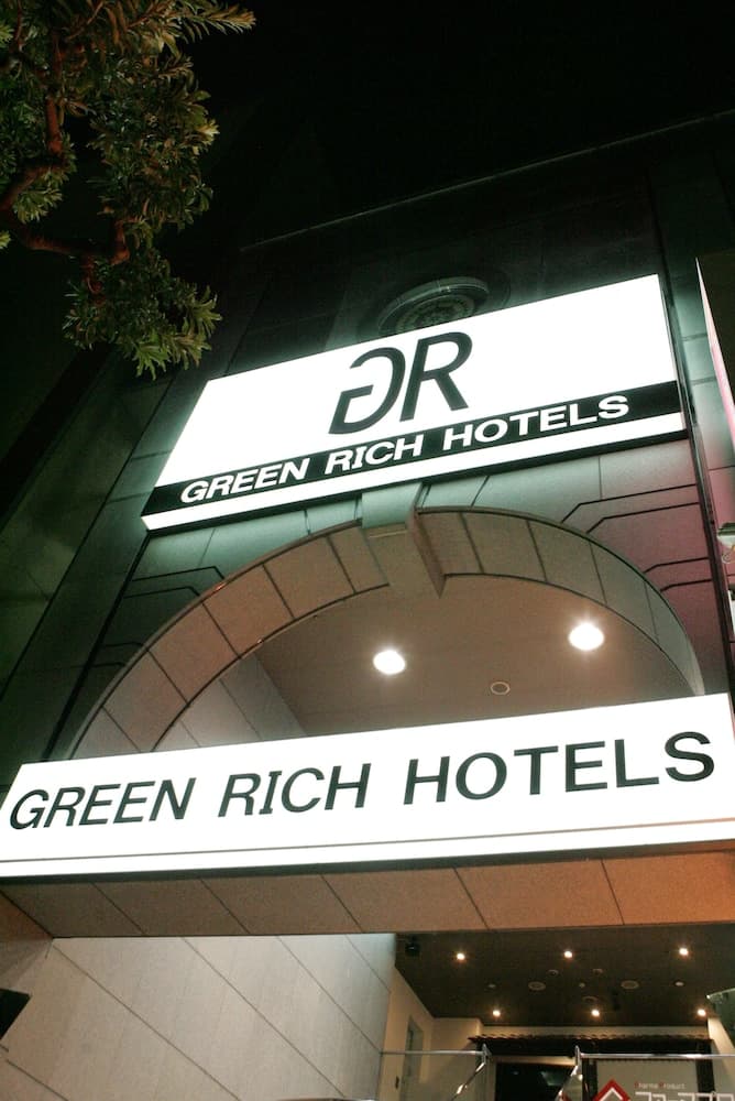 Green Rich Hotel Nishitetsu Ohashi Station