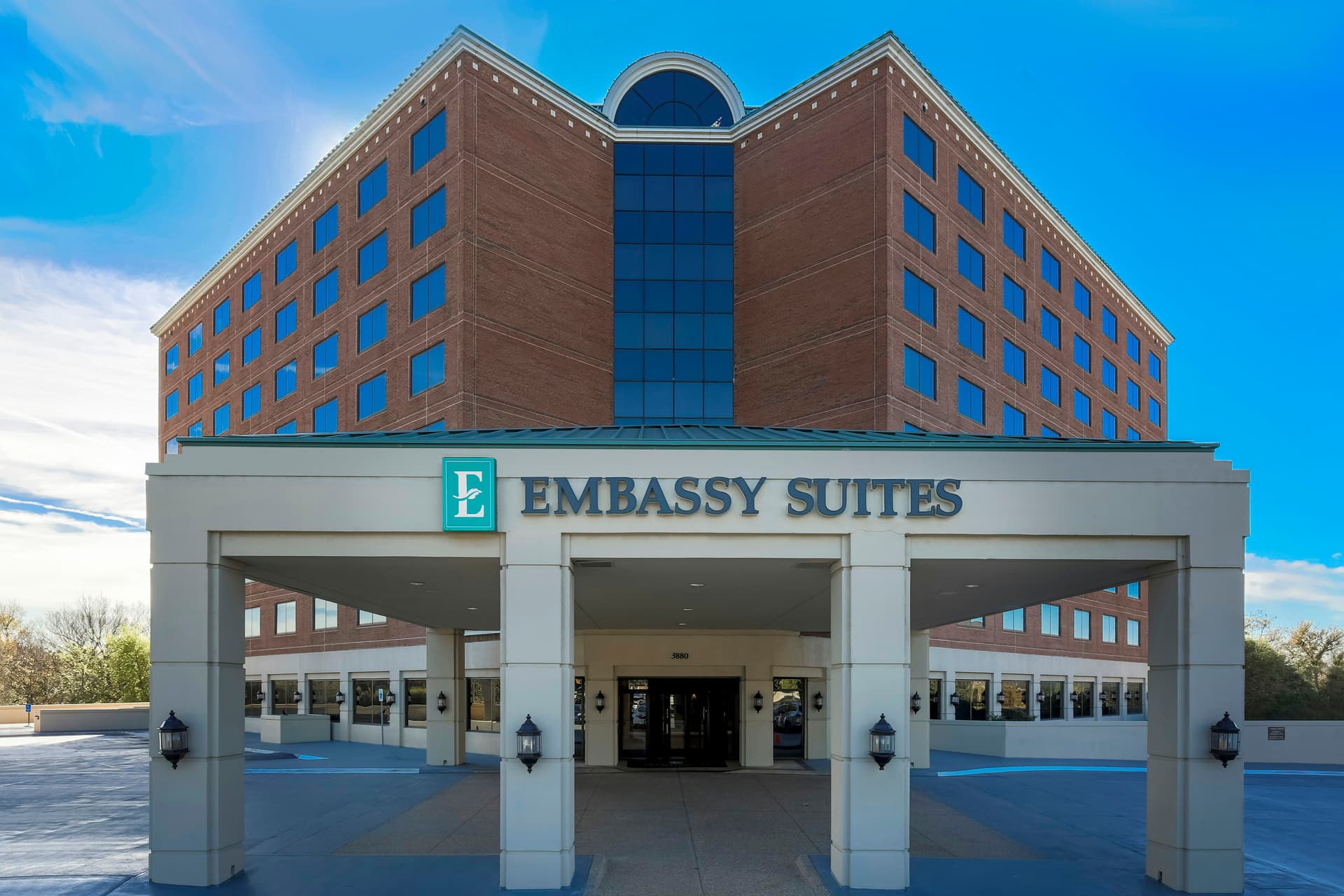 Embassy Suites by Hilton Dallas Love Field main