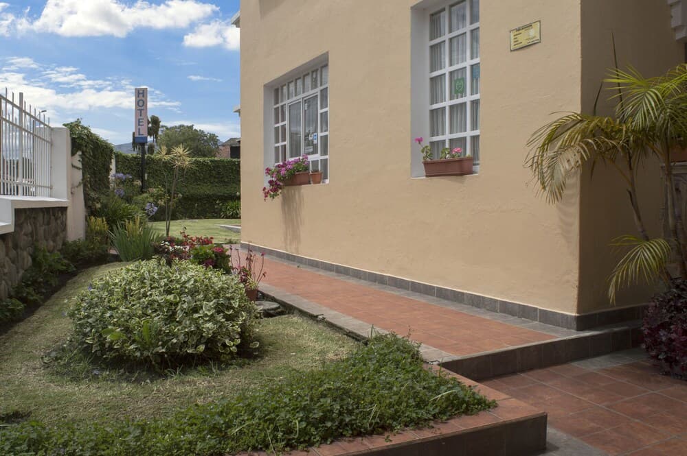 La Casona main