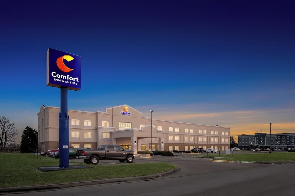 Comfort Inn & Suites Decatur-Forsyth main