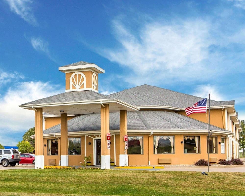 Quality Inn Morton At I-74 main