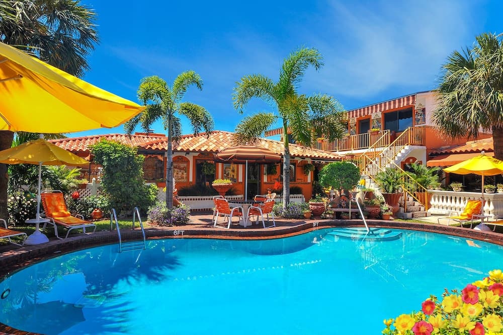Blue Seas Courtyard main