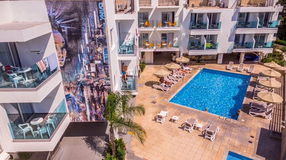AMaos Hotel Apartments main