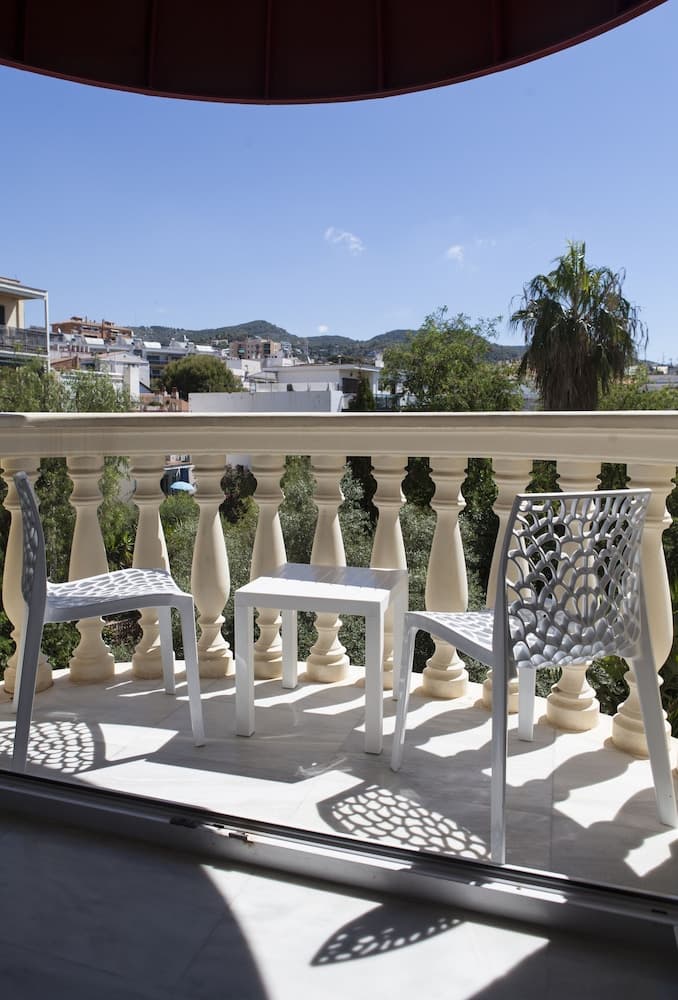 Urh Sitges Playa main