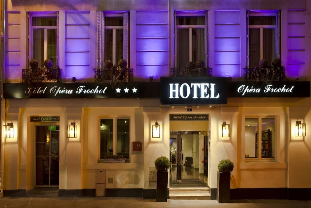 Hotel Opera Frochot main
