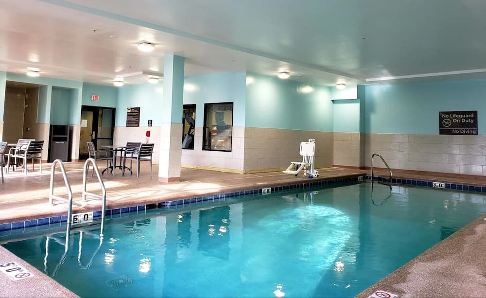 Hampton Inn Council Bluffs main