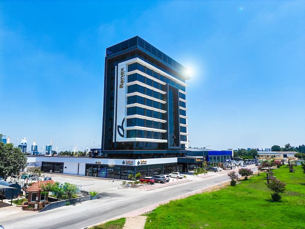 Renex Hotel main