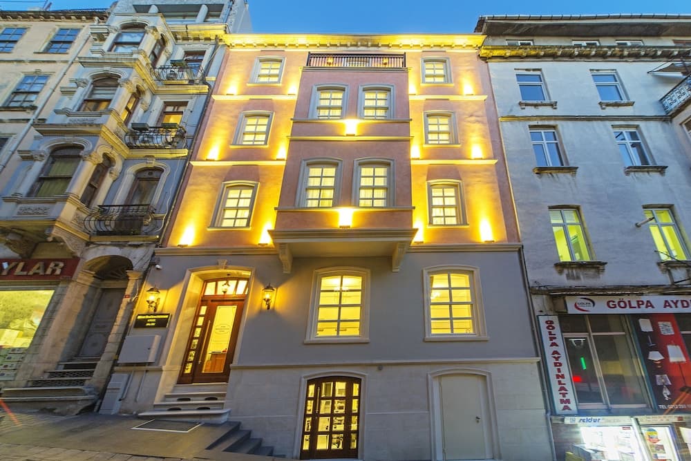 Meroddi Bagdatliyan Hotel main
