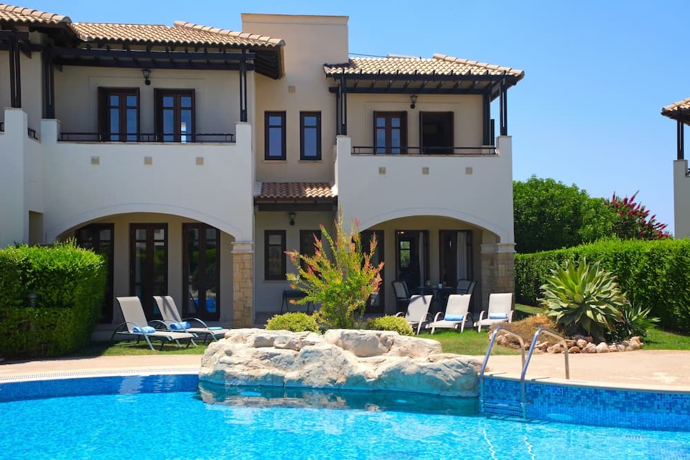 Aphrodite Hills Resort main