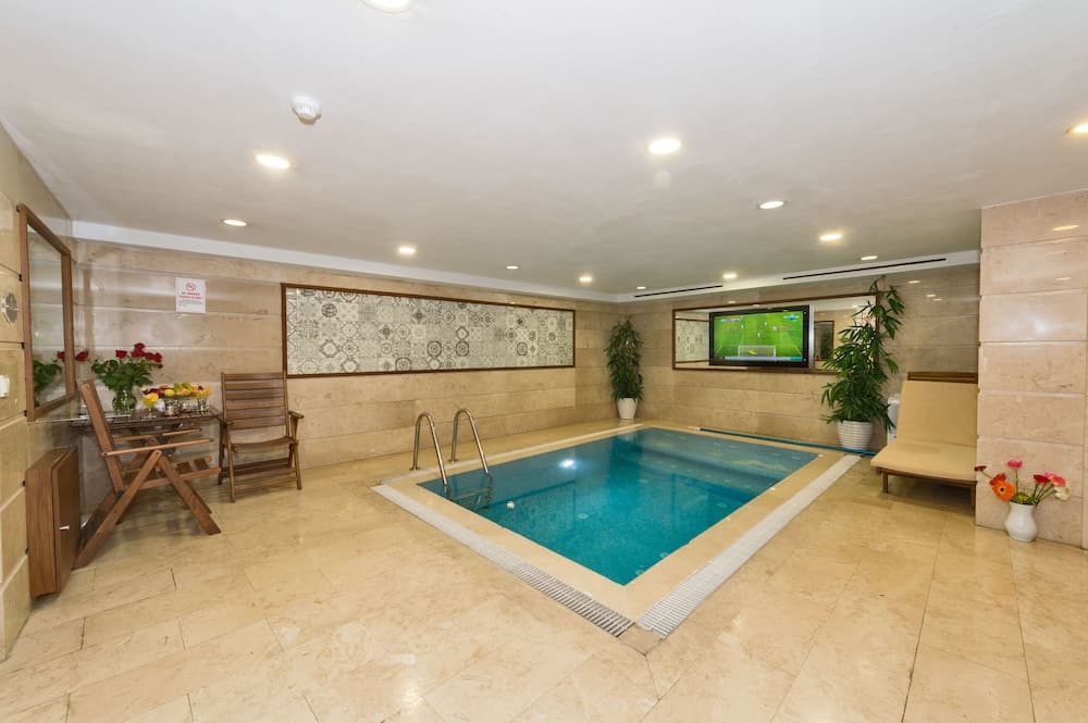 Darkmen Boutique Hotel main