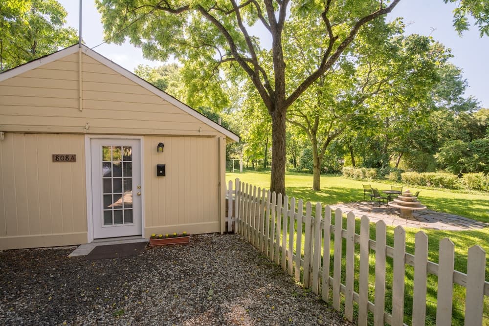 The Dailey Renewal Retreat Bed & Breakfast main